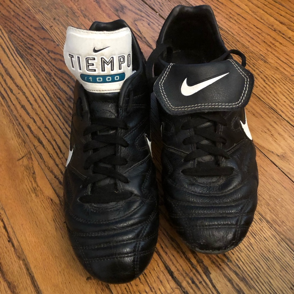 Rare Nike Tiempo 1000 leather Black Soccer Cleats